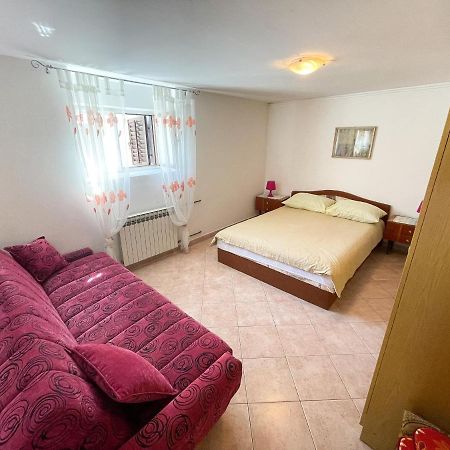 Apartmani Leonarda Jadranovo Esterno foto