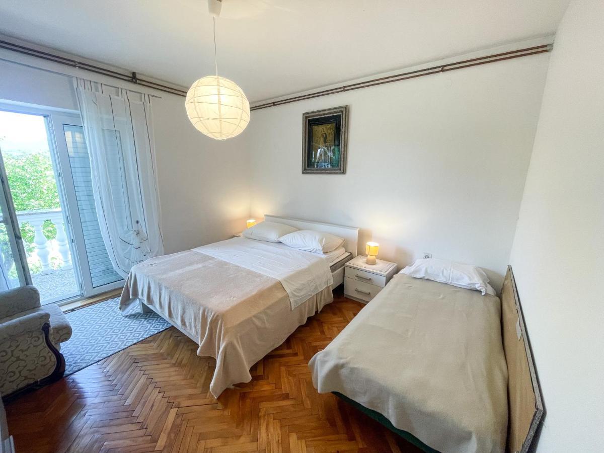 Apartmani Leonarda Jadranovo Esterno foto