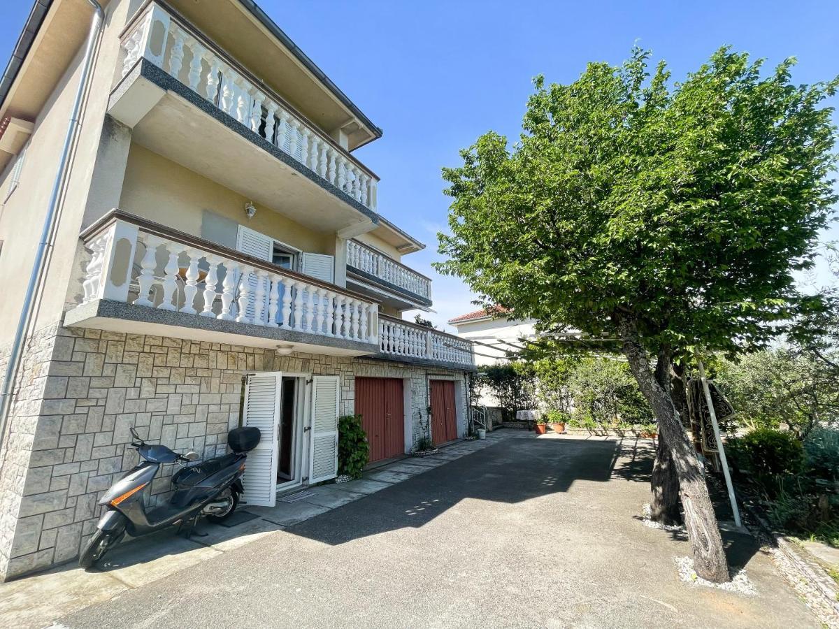 Apartmani Leonarda Jadranovo Esterno foto