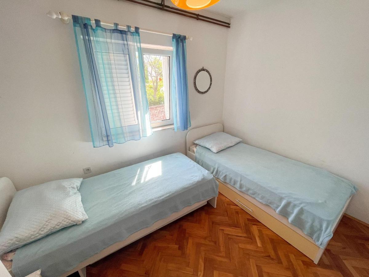Apartmani Leonarda Jadranovo Esterno foto