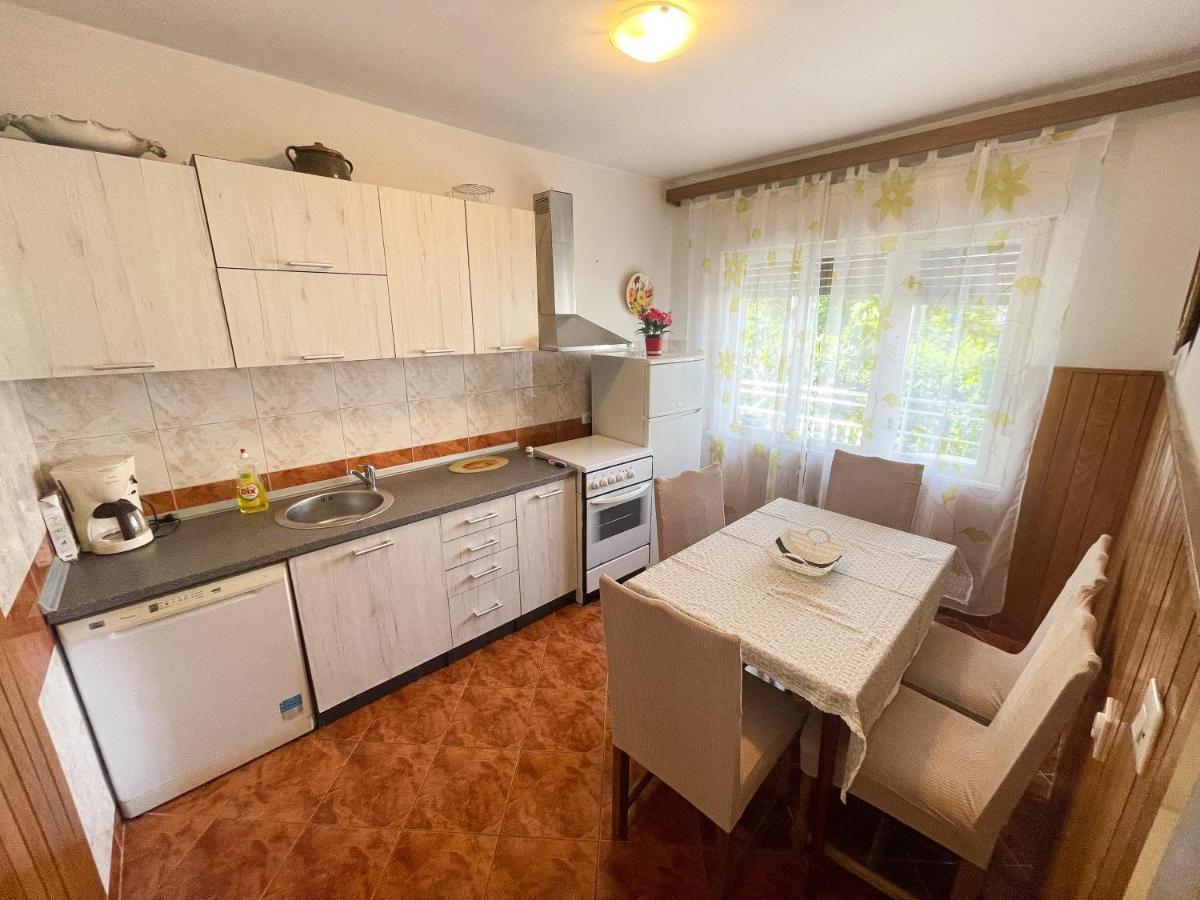 Apartmani Leonarda Jadranovo Esterno foto